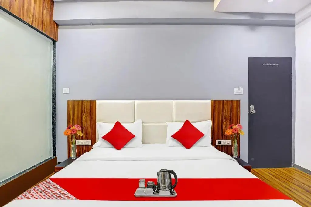 Сурат: OYO Flagship 70202 Hotel Max