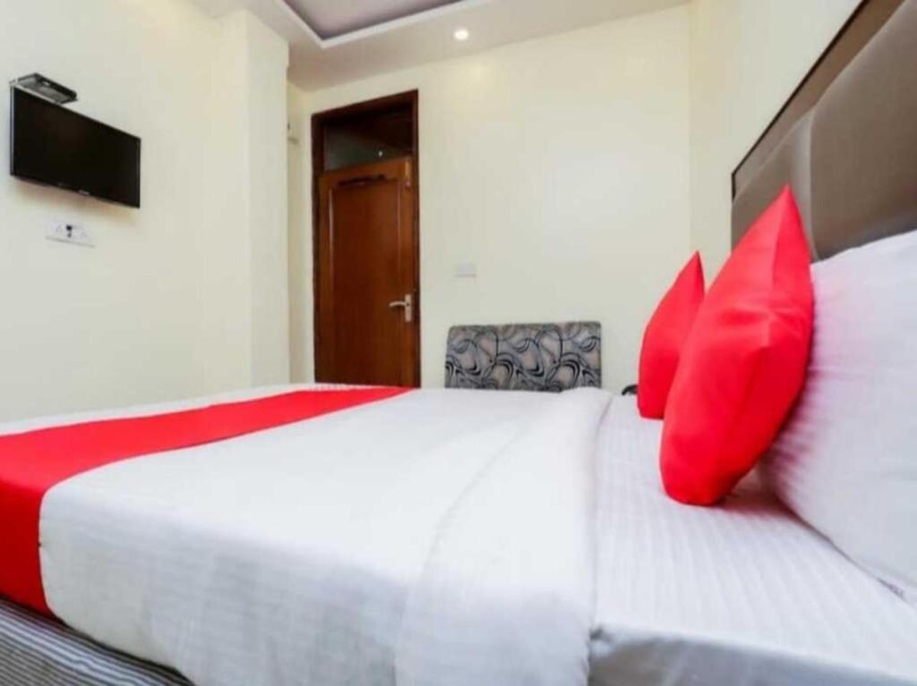 Мератх: OYO 93651 Hotel Welcome Inn