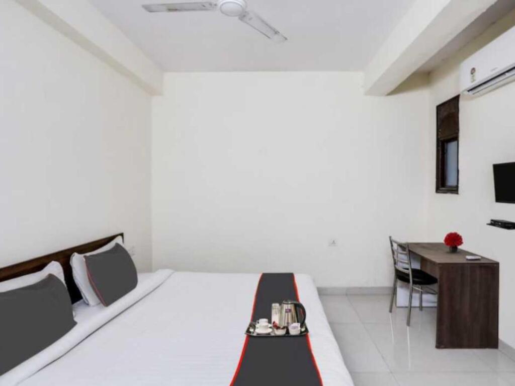 Мератх: OYO 93651 Hotel Welcome Inn