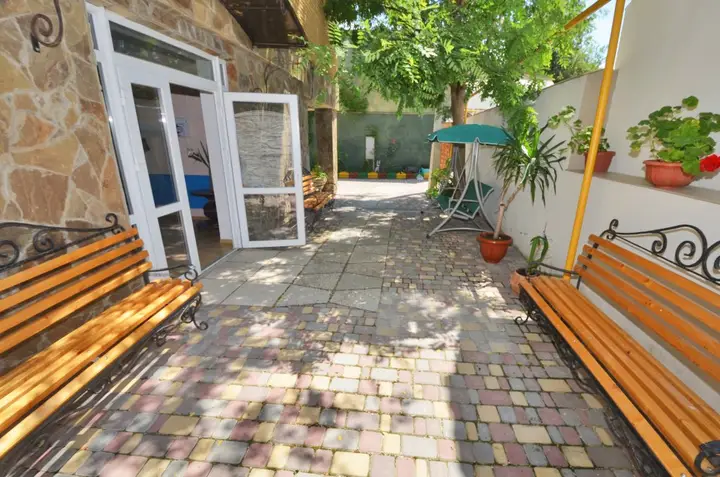 Феодосия: Гостевой дом Дельфин