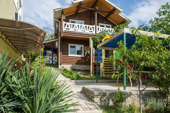 Кореиз: Derevyannyij Srub Guest House