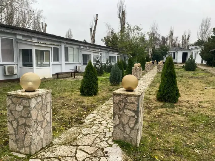 Керчь: Курортный отель Два моря
