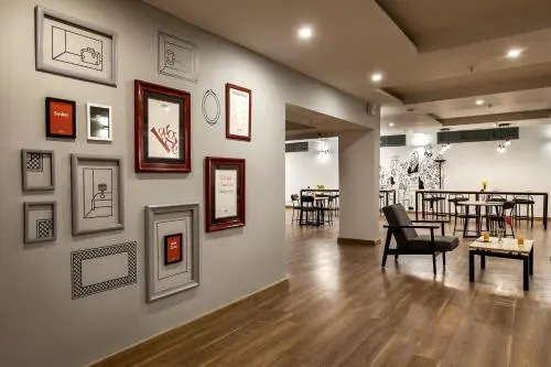 Ченнаи: Super Oyo Townhouse 1096 Hotel Redfox Nungambakkam