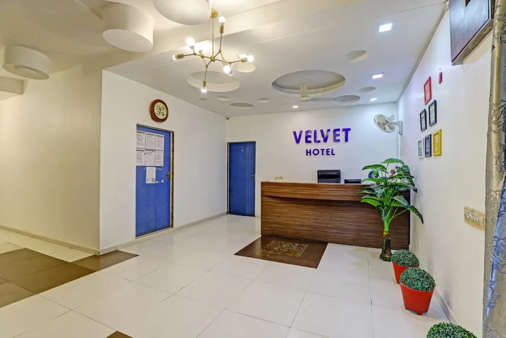 Раджкот: OYO 2798 Hotel Velvet
