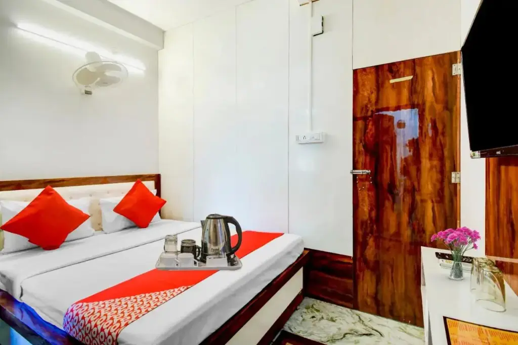 Колката: OYO Flagship 70119 Sonar Bangla Guest House