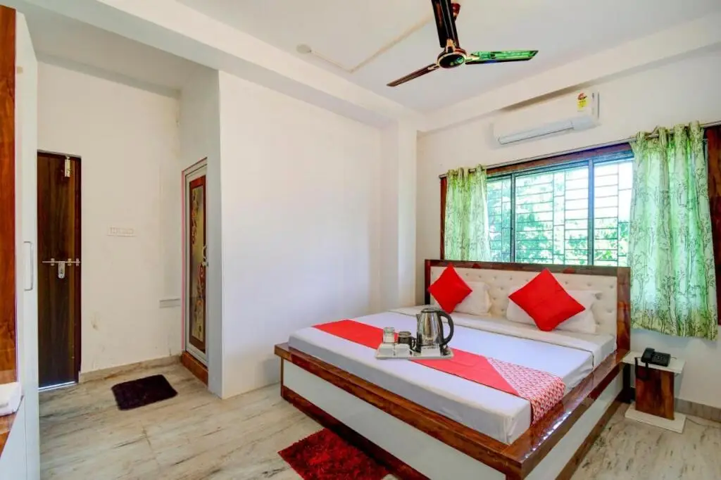 Колката: OYO Flagship 70119 Sonar Bangla Guest House