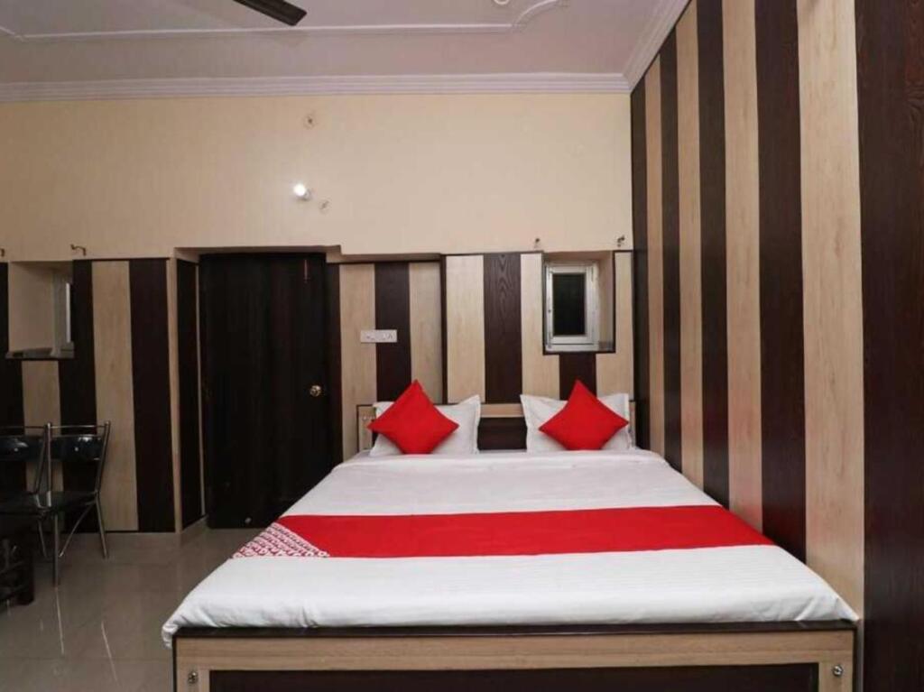 Лакхнау: OYO 91729 Indigoo Rajdhani Hotel