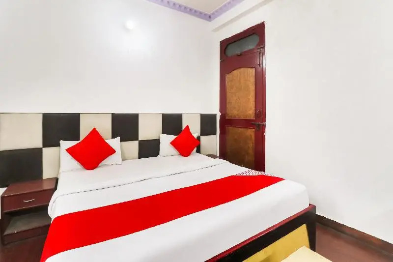 Лакхнау: Oyo 78194 Hotel Ashirwad