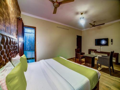 Массури: Sahastradhara RiverResort