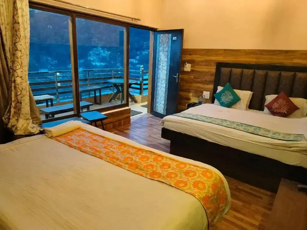 Наинитал: Hotel Lake view Near Boat House