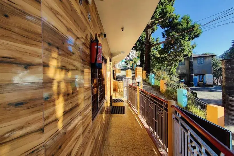 Наинитал: Hotel Lake view Near Boat House