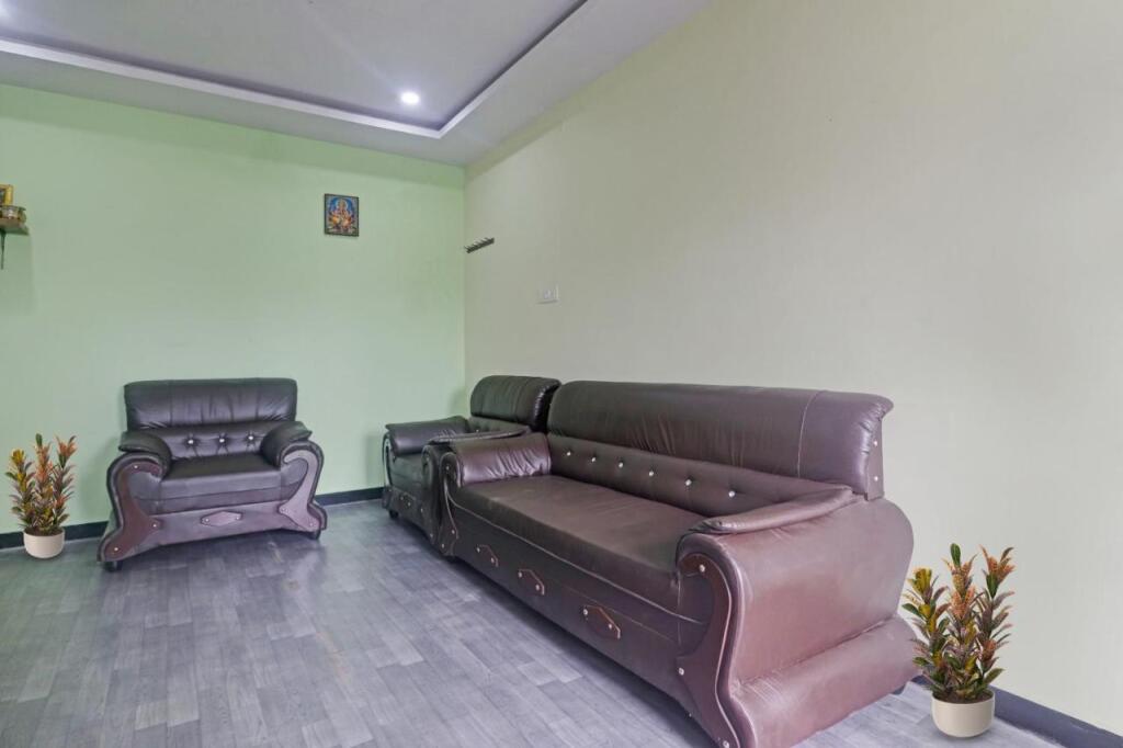 Хидерабад: OYO 93028 Hotel Venkateshwara Grand
