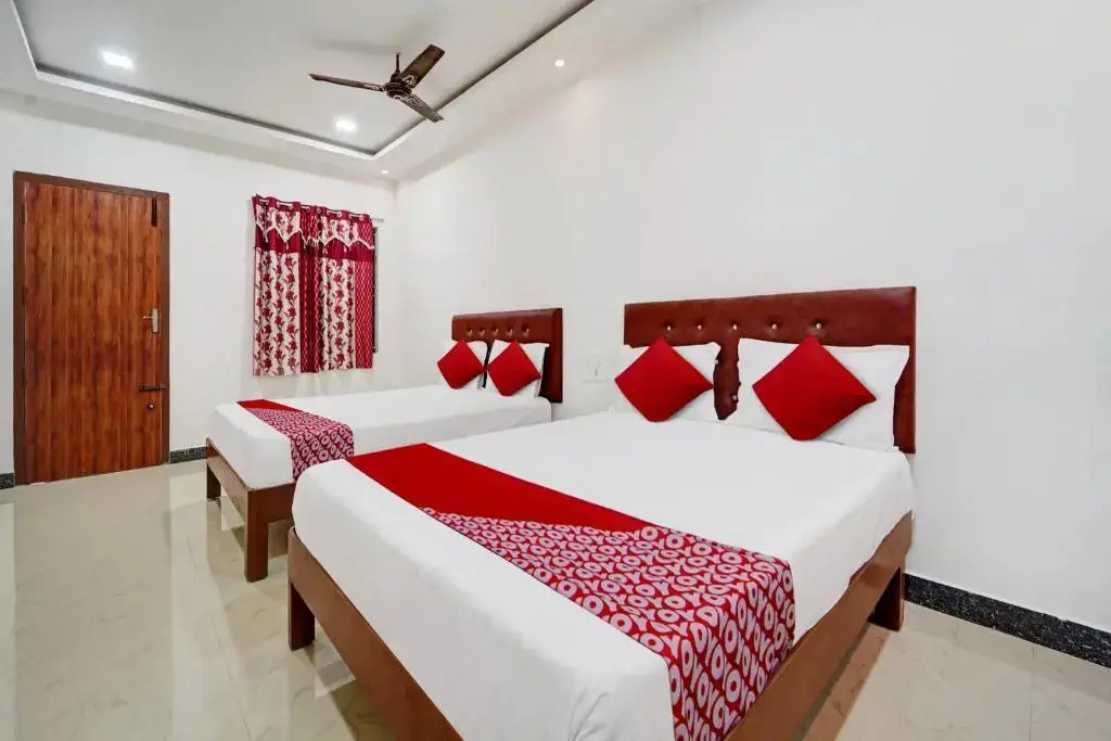 Eraniel: Hotel O Sri Sakthi Residency