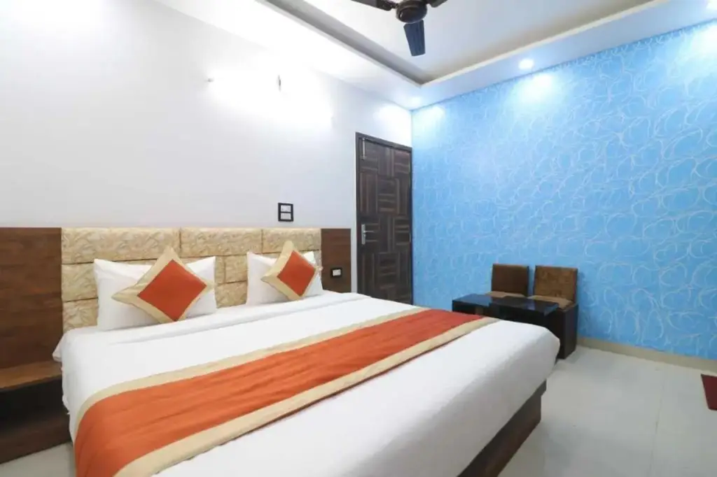 Нью-Дели: Oyo 700424 B Singh Stay Mahipalpur