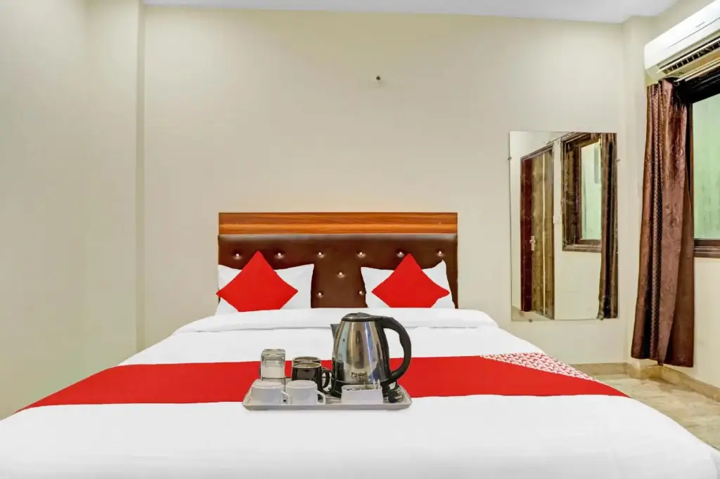 Нью-Дели: OYO 87988 Hotel Happy Moments