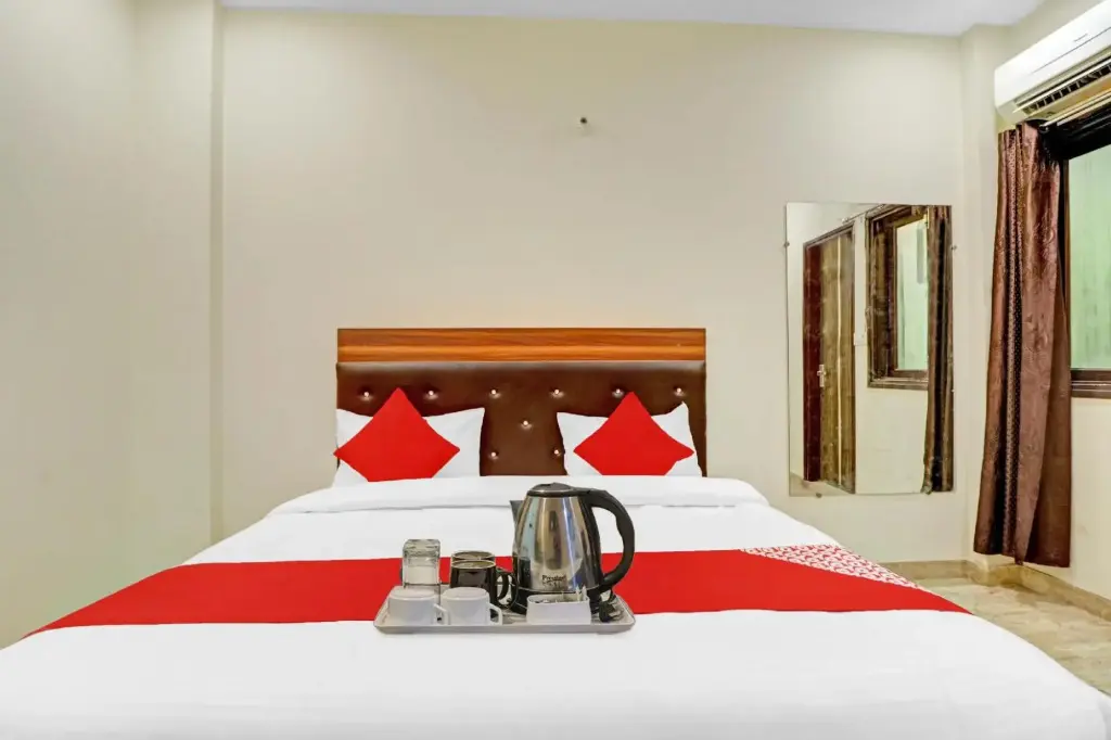 Нью-Дели: OYO 87988 Hotel Happy Moments