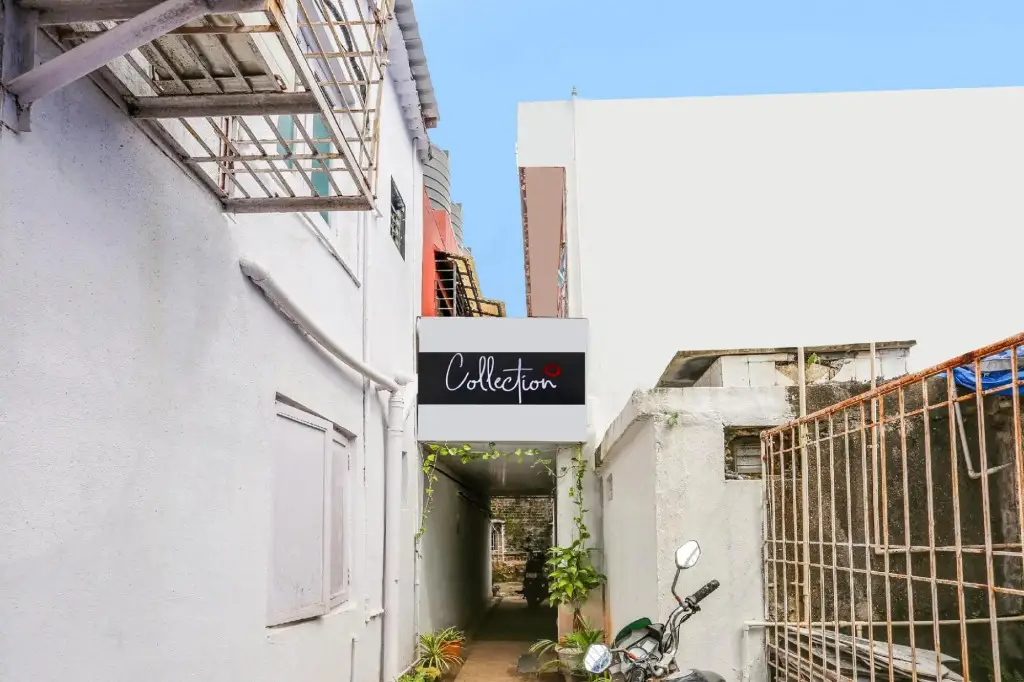 Мумбаи: Capital O 61246 Hotel de Meridian