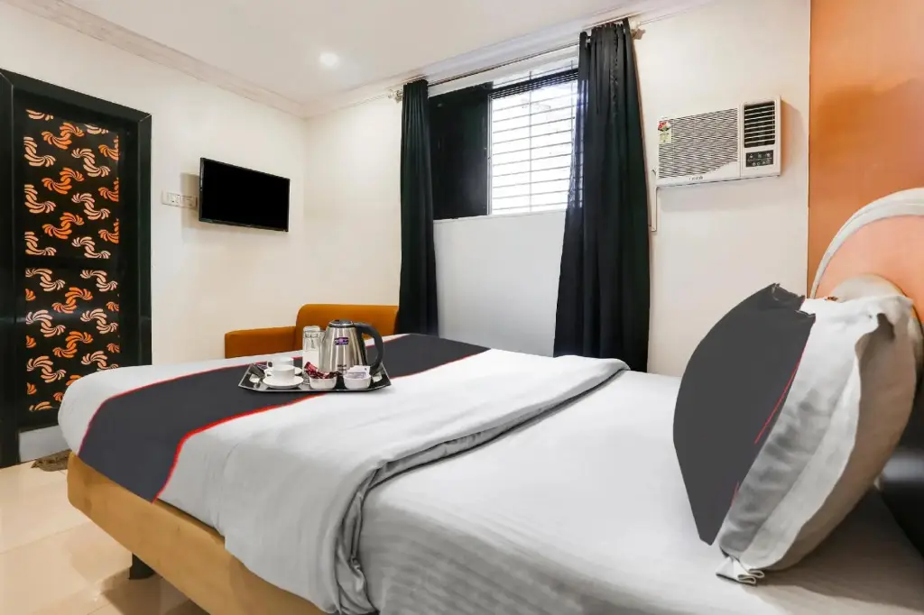 Мумбаи: Capital O 61246 Hotel de Meridian