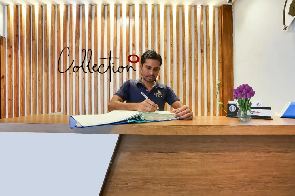 Мумбаи: Capital O 61246 Hotel de Meridian