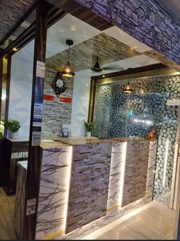 Горакхпур: Hotel Shanti Grand Inn
