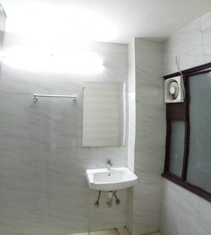 Нью-Дели: Pop 89981 Hotel Dwarka Inn