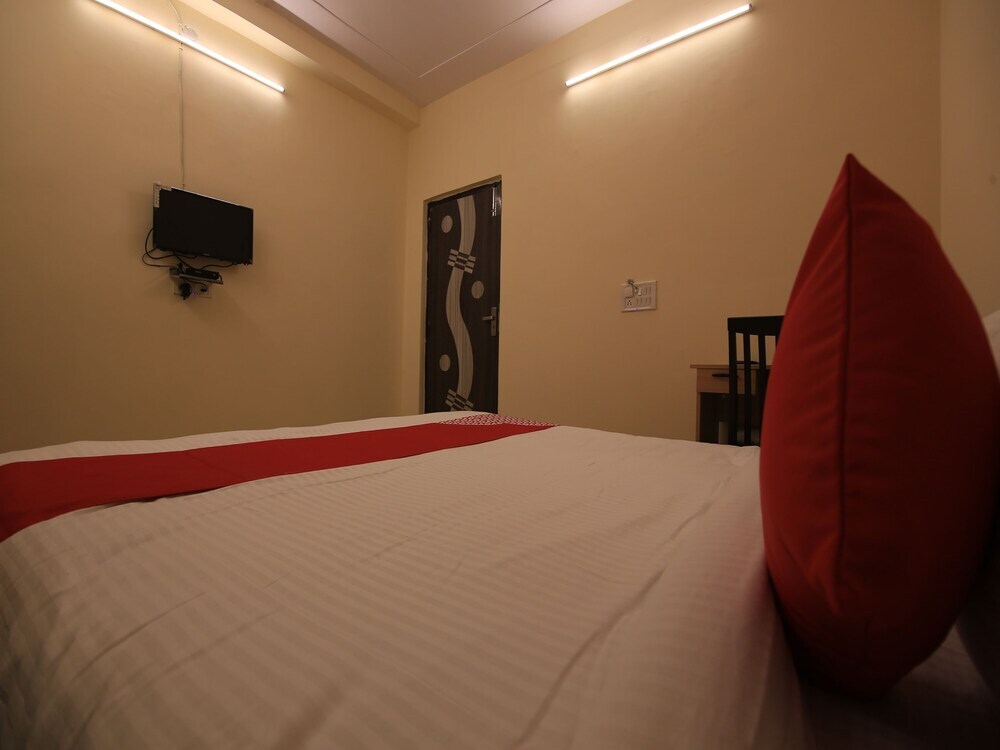 Нью-Дели: OYO Flagship 70256 Hotel New Silver Stone