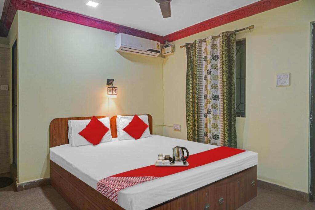 Бага: Oyo 88189 Small Daddy Hotel