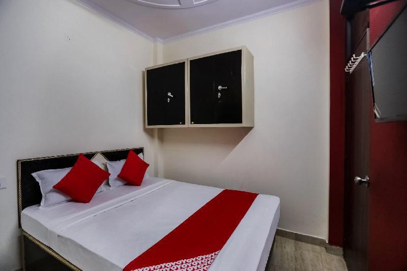 Нью-Дели: OYO 75210 Hotel Sunshine