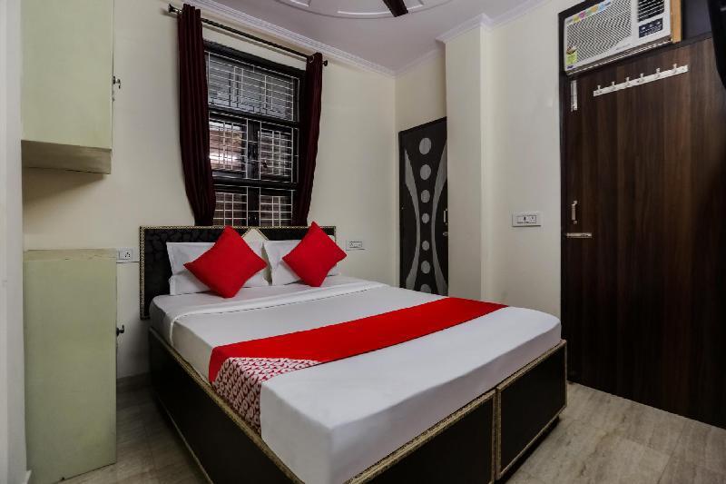 Нью-Дели: OYO 75210 Hotel Sunshine