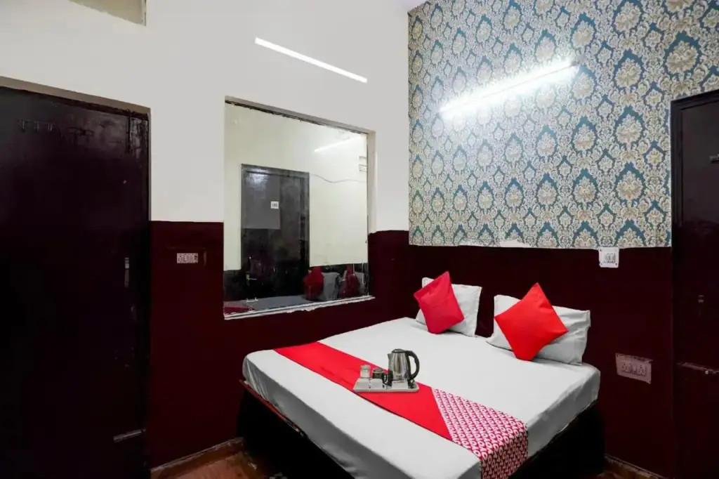 Нойда: Flagship 700838 Premium Hotel
