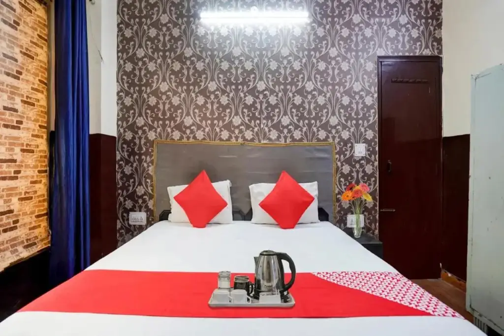 Нойда: Flagship 700838 Premium Hotel
