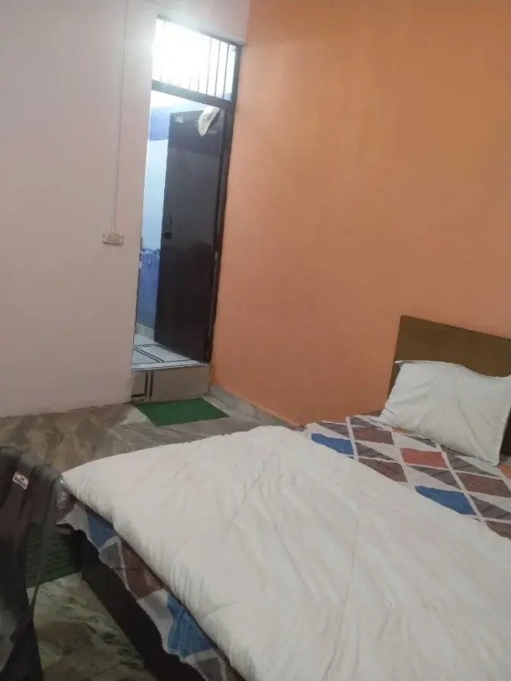 Мератх: OYO 80516J Hotel Red Rose Inn