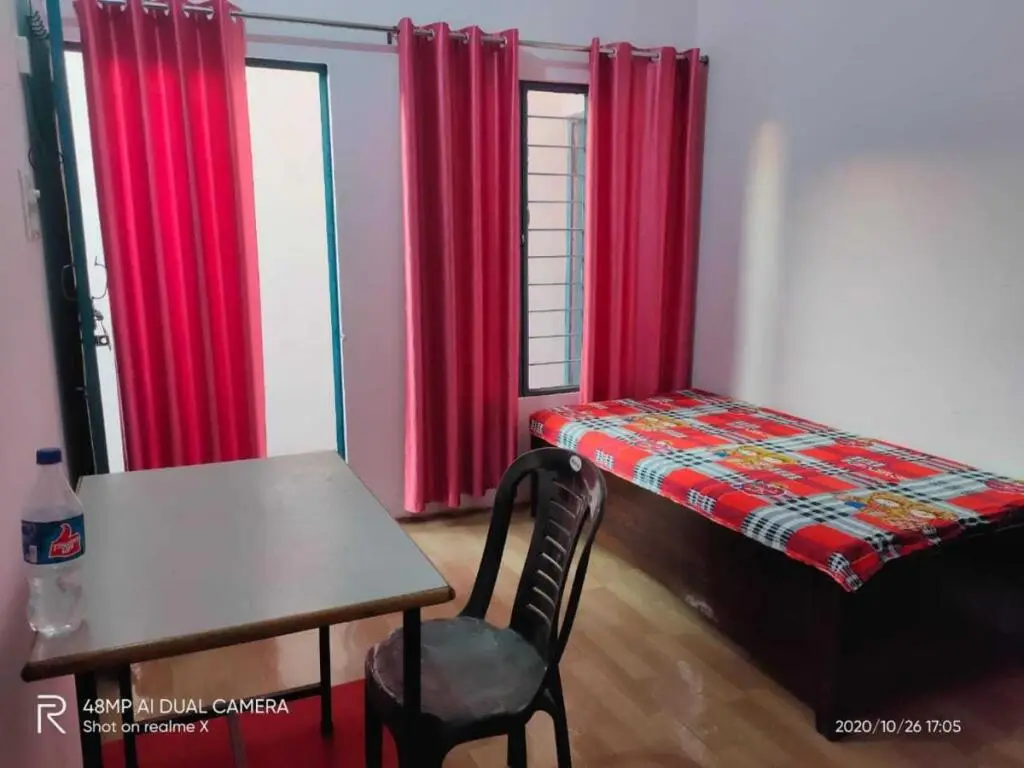 Мератх: OYO 70162 Blue Star Hotel