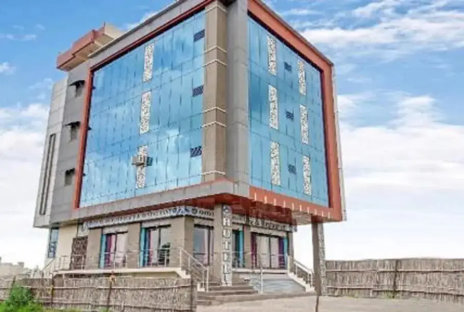 OYO Flagship 80515 Hotel Shivam Palace — фото 1