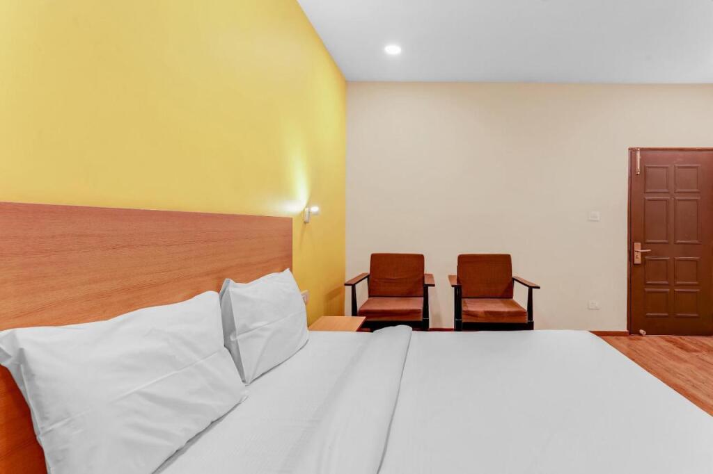 Лакхнау: Townhouse 1156 Hotel Grey Leaves