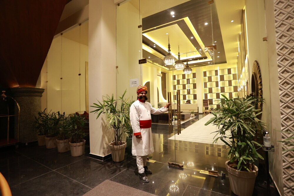 Джайпур: The Grand Anukampa Hotel & Suites