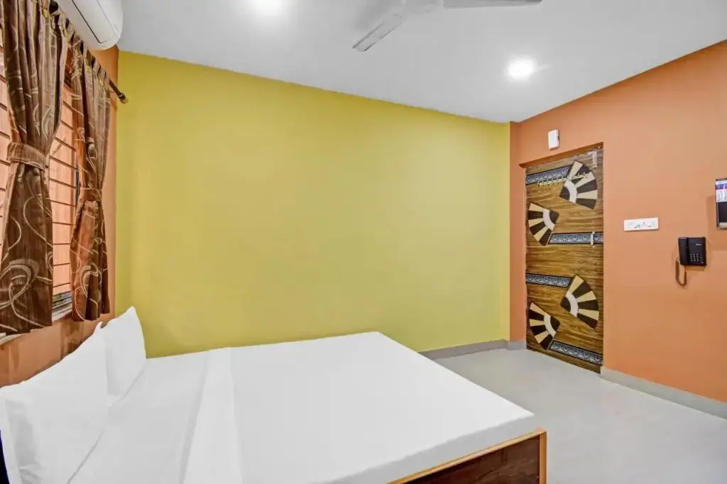 Колката: OYO Flagship 80636 Santoshi Banquet And Marriage Hall
