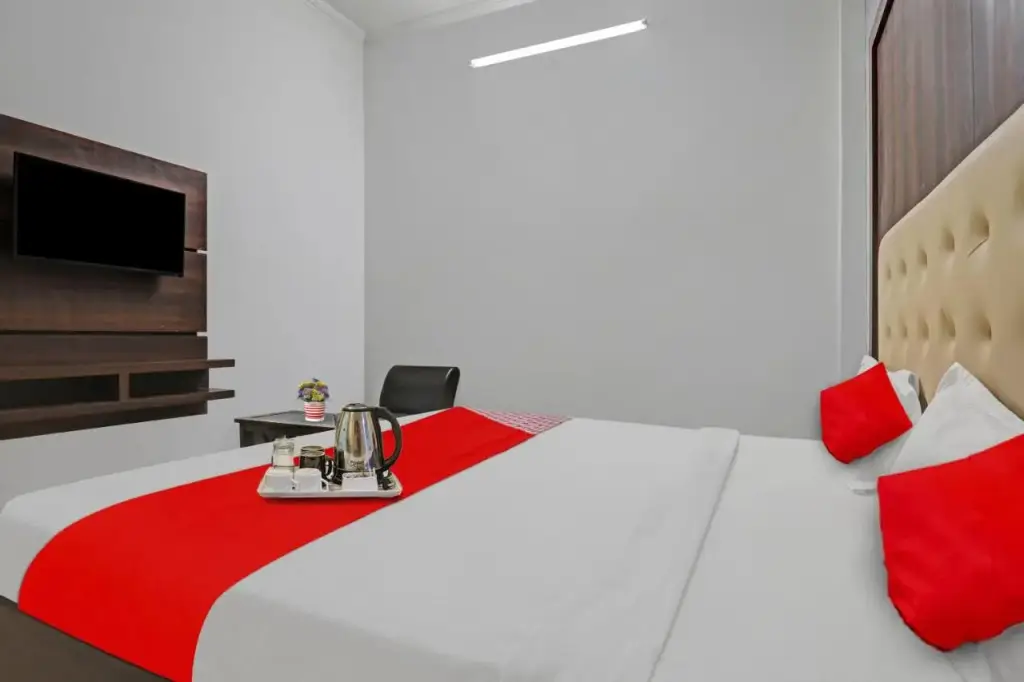 Лакхнау: OYO Flagship 701981 The Cz Inn