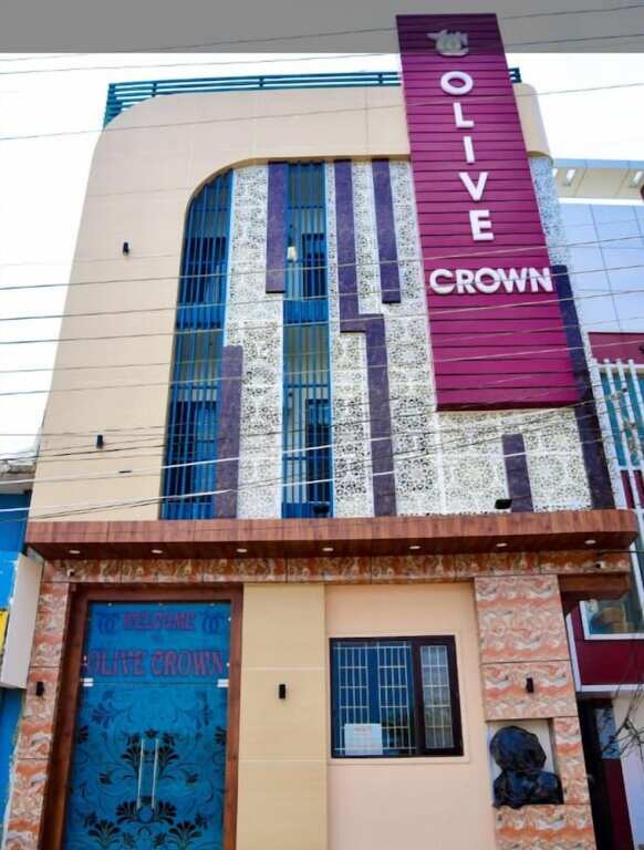 Hotel Olive Crown — фото 1