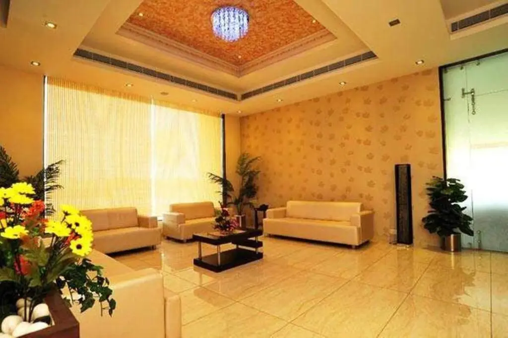 Сананд: Krsna Lila By The Blues Hotels, Sanand