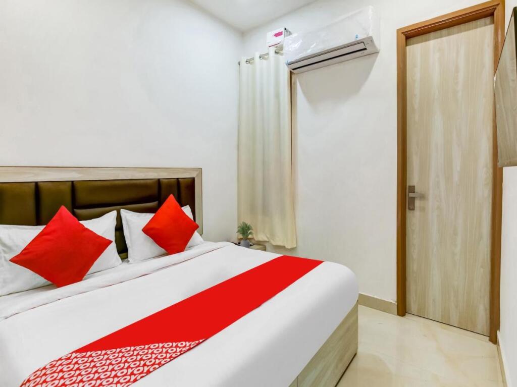 Амритсар: OYO Flagship 70397 Hotel Royal Kingz