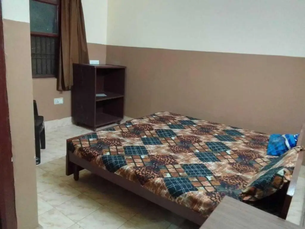 Лакхнау: OYO 93056 Sri Radhakrishnan Guest House