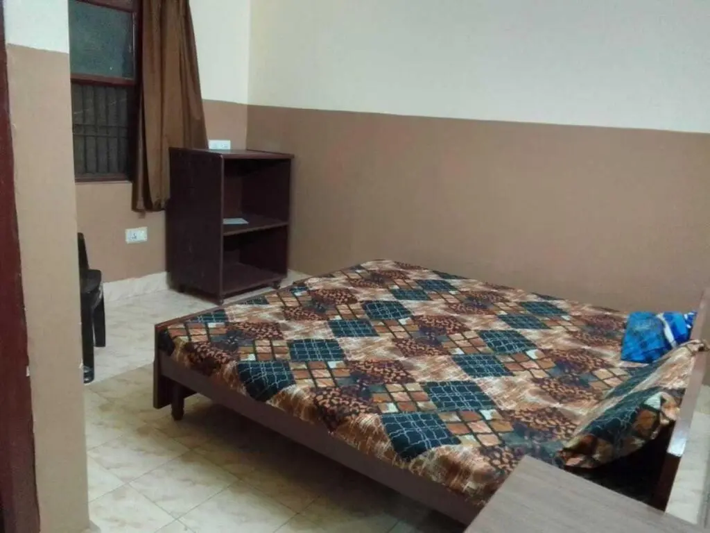 Лакхнау: OYO 93056 Sri Radhakrishnan Guest House