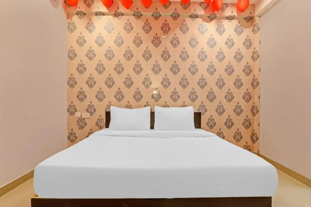 Лакхнау: Capital O 70967 Hotel Aditya Grand