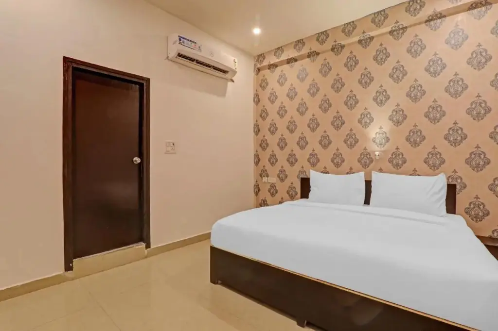 Лакхнау: Capital O 70967 Hotel Aditya Grand
