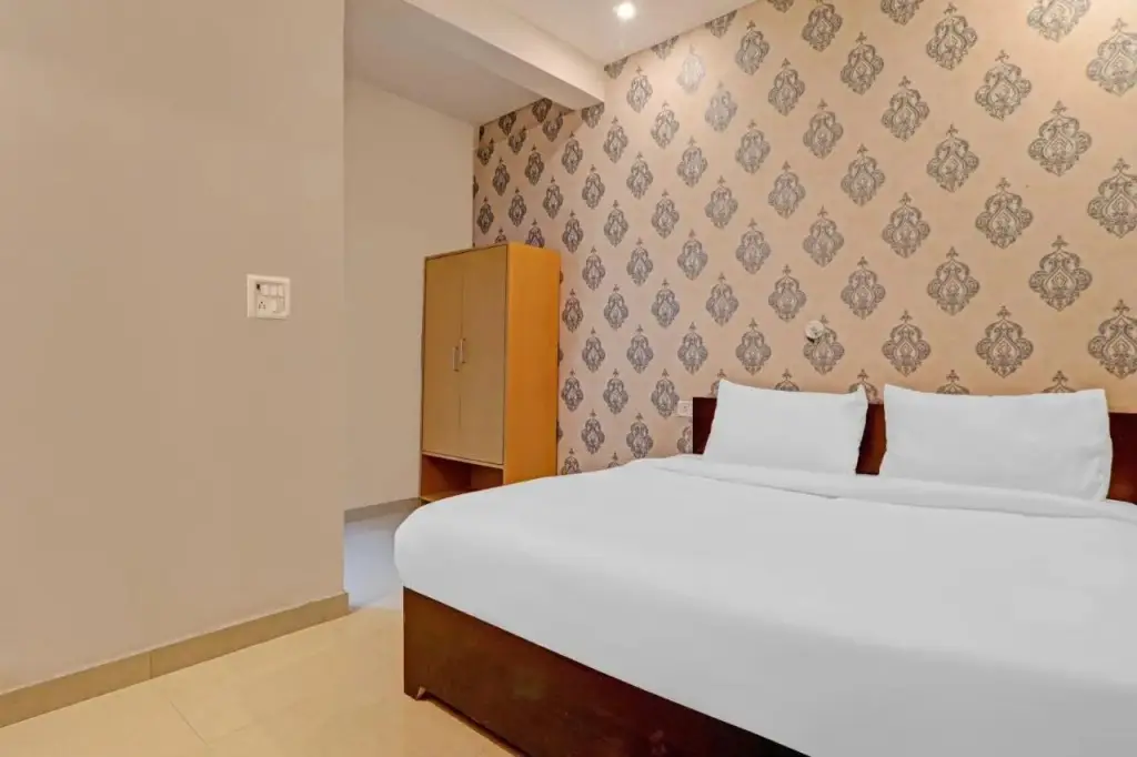 Лакхнау: Capital O 70967 Hotel Aditya Grand