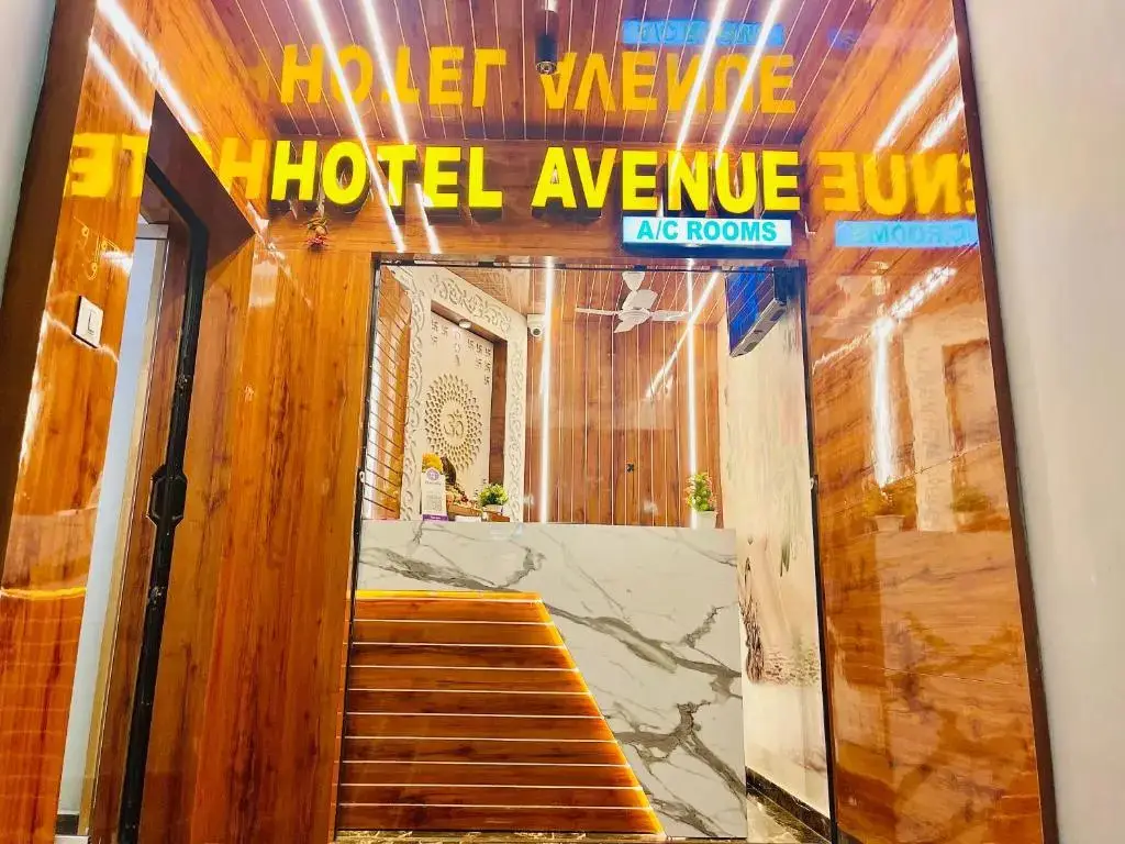Hotel Avenue Ac Rooms — фото 1