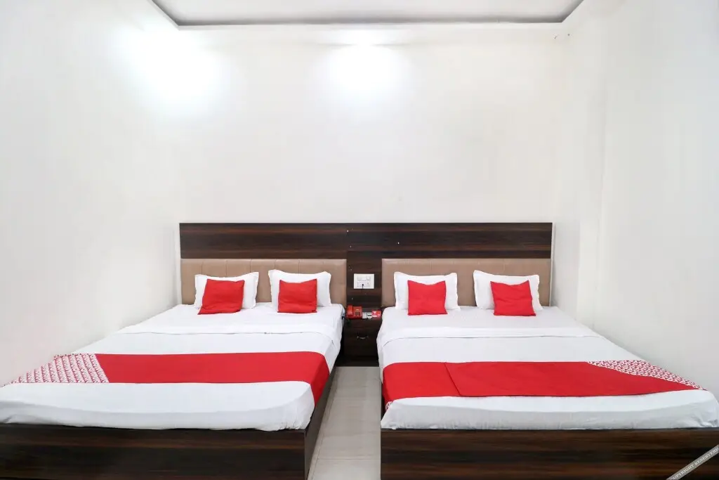 Амритсар: OYO 16379 Hotel LivInn Hub