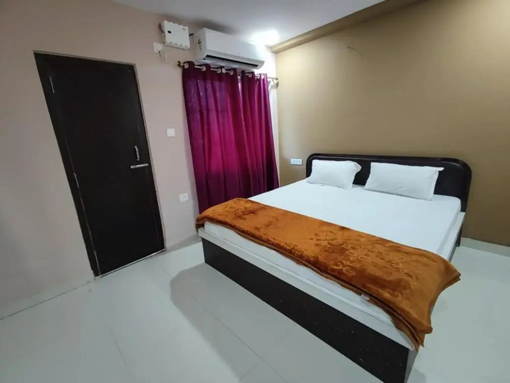 Дарбханга: Hotel Kanha Shyam Madhubani