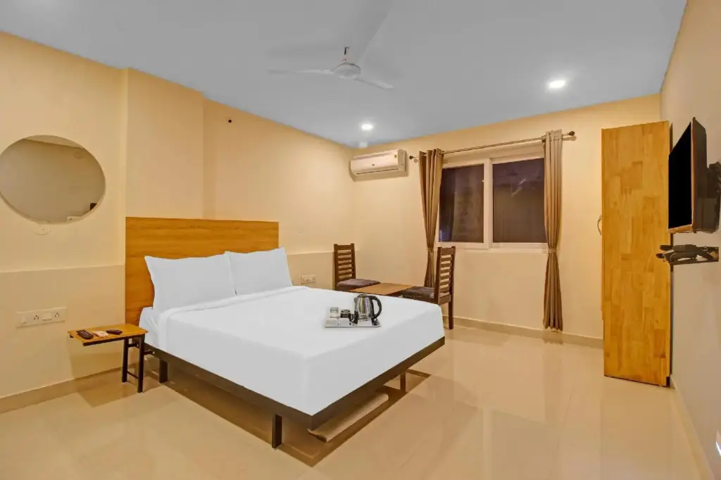 Хидерабад: OYO Townhouse 733 Whiteridge Gachibowli